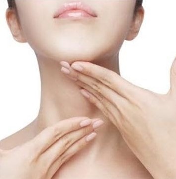나이들어보이는 목주름, 눈가주름 주름성형으로 동안되기! 관련 이미지 3