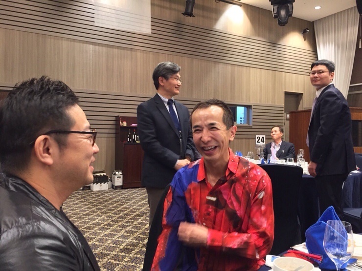 Professor Fukuda, who came to give a lecture at the November 2015 Korean Society of Plastic and Reconstructive Surgeons meeting, and a dinner hosted by the society president—twice ^^ image 3