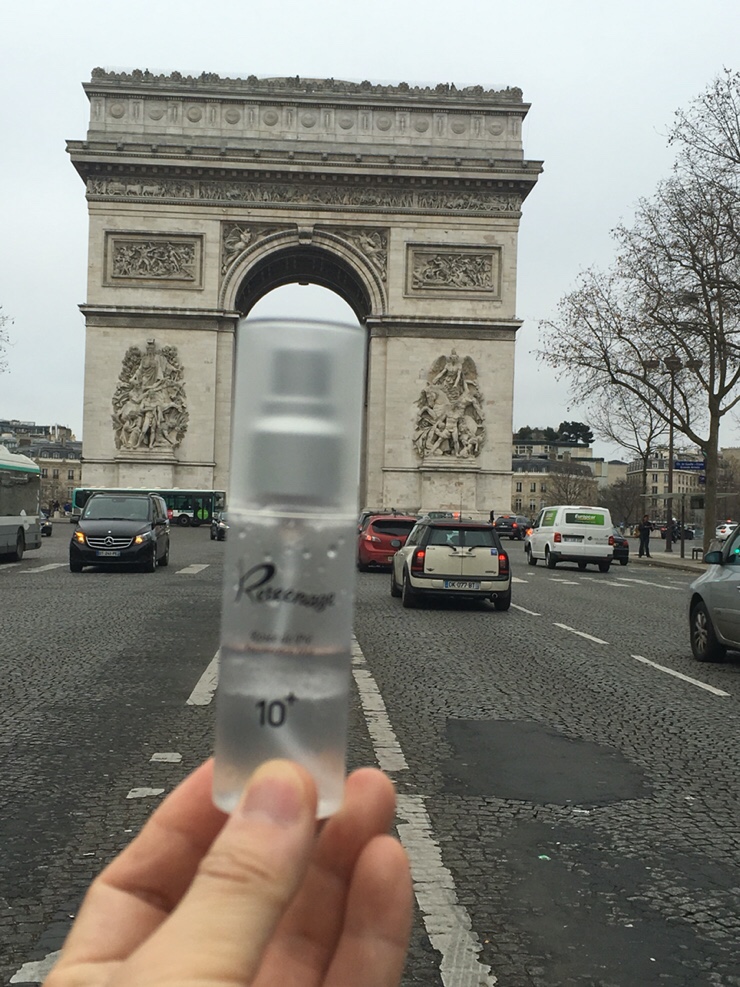Retinagy Mist Gold Stem Ampoule Arrives in Paris image 3
