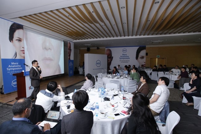 2013.10.19 코엑스 해부학 강의 Merz / Radiesse anatomy lecture / 김종서성형외과원장국제세미나주최 관련 이미지 5