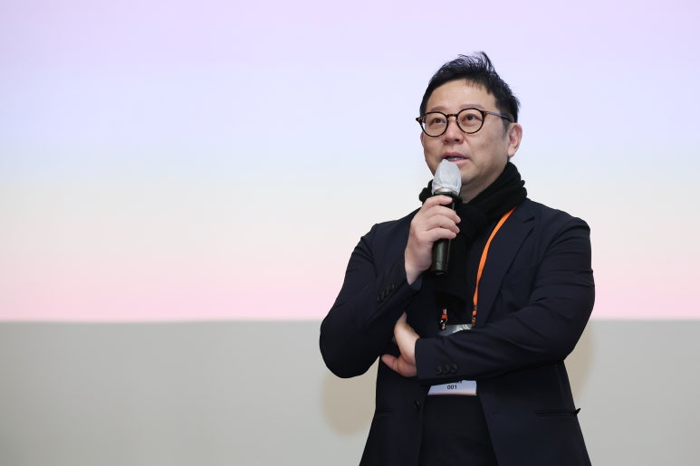 Kim Jong-seo Plastic Surgery X CellFusion C X Retinage Seminar Participation! Dermatology Specialist Seminar现场 Sketch image 3