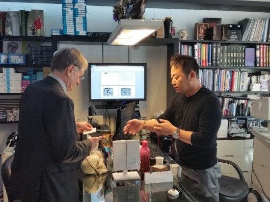 Dr. Kim Jong-seo, Who Developed Xeomin, Visits the Kim Jong-seo Plastic Surgery Clinic ^^ image 2
