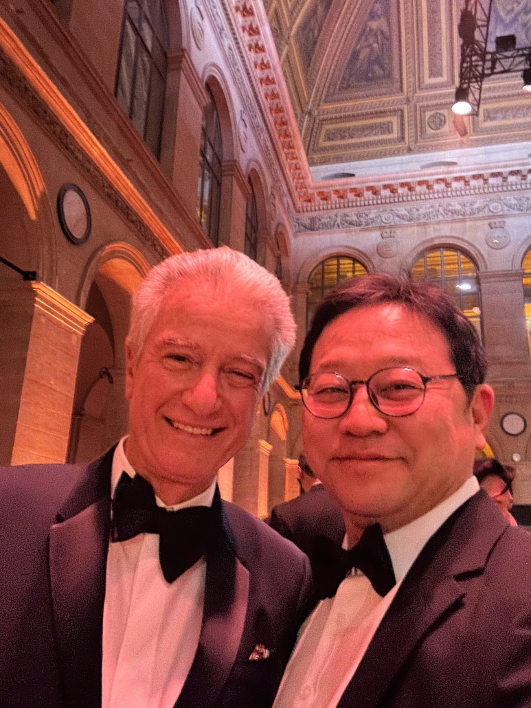 IMCAS 2025 in Paris 강연 종료 후 에프터파티! 김종서성형외과 교류의 시간 관련 이미지 5