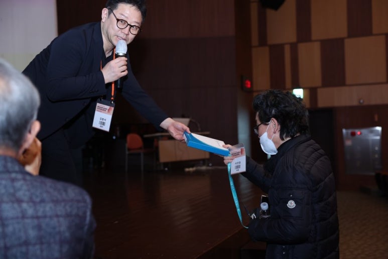 Kim Jong-seo Plastic Surgery X CellFusion C X Retinage Seminar Participation! Dermatology Specialist Seminar现场 Sketch image 11