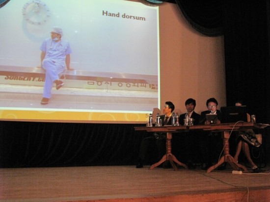 러시아 퓨친 박물관에서  수분주사와 셀퓨전씨 화장품에 대한 강의 관련 이미지 19