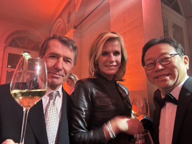IMCAS 2025 in Paris 강연 종료 후 에프터파티! 김종서성형외과 교류의 시간 관련 이미지 4