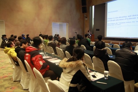 2엄지원필러 레스틸렌 비탈/ 013년1월12일 강원도 휘닉스파크 레스틸렌 워크샵 김종서성형외과 강연이 있었습니다 / 관련 이미지 4