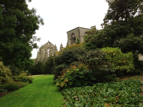 Holy Rood Palace / 영국여왕이 스코틀랜드에 오면 묵는 왕궁 / 김종서성형외과 스코틀랜드 세미나발표 2013 Oct 관련 이미지 5