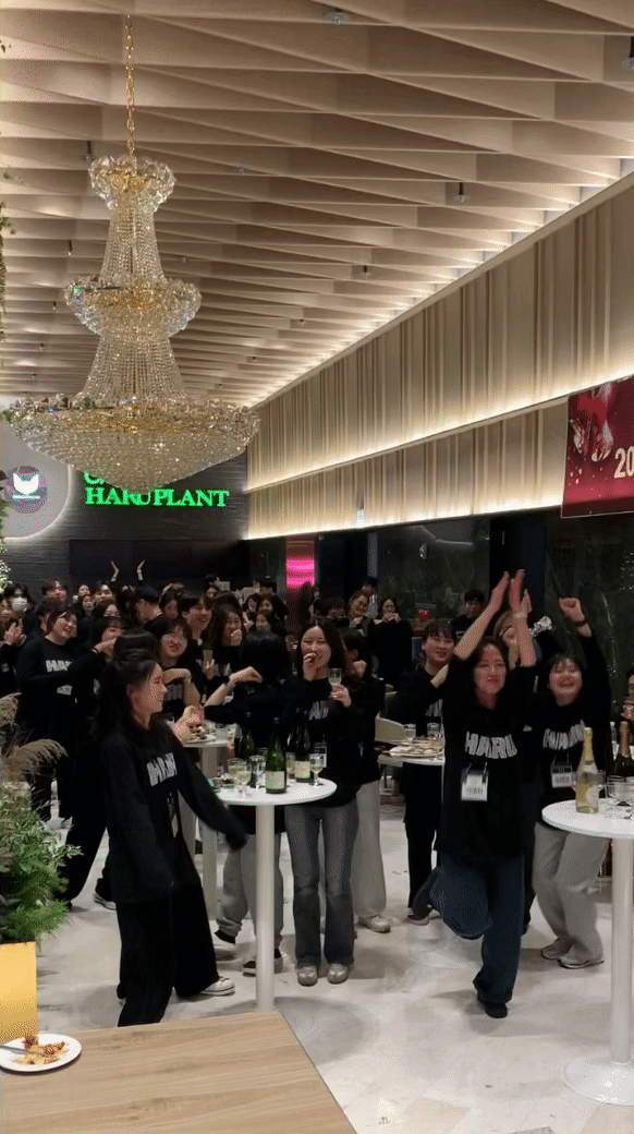 루이비통, 다이슨을 주는 치과가 있다고?! <2023 하루플란트치과 송년회> 관련 이미지 24