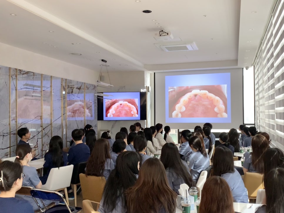 강남치과추천 하루플란트치과 5월 일상 (원내 세미나, 생일파티) 관련 이미지 1