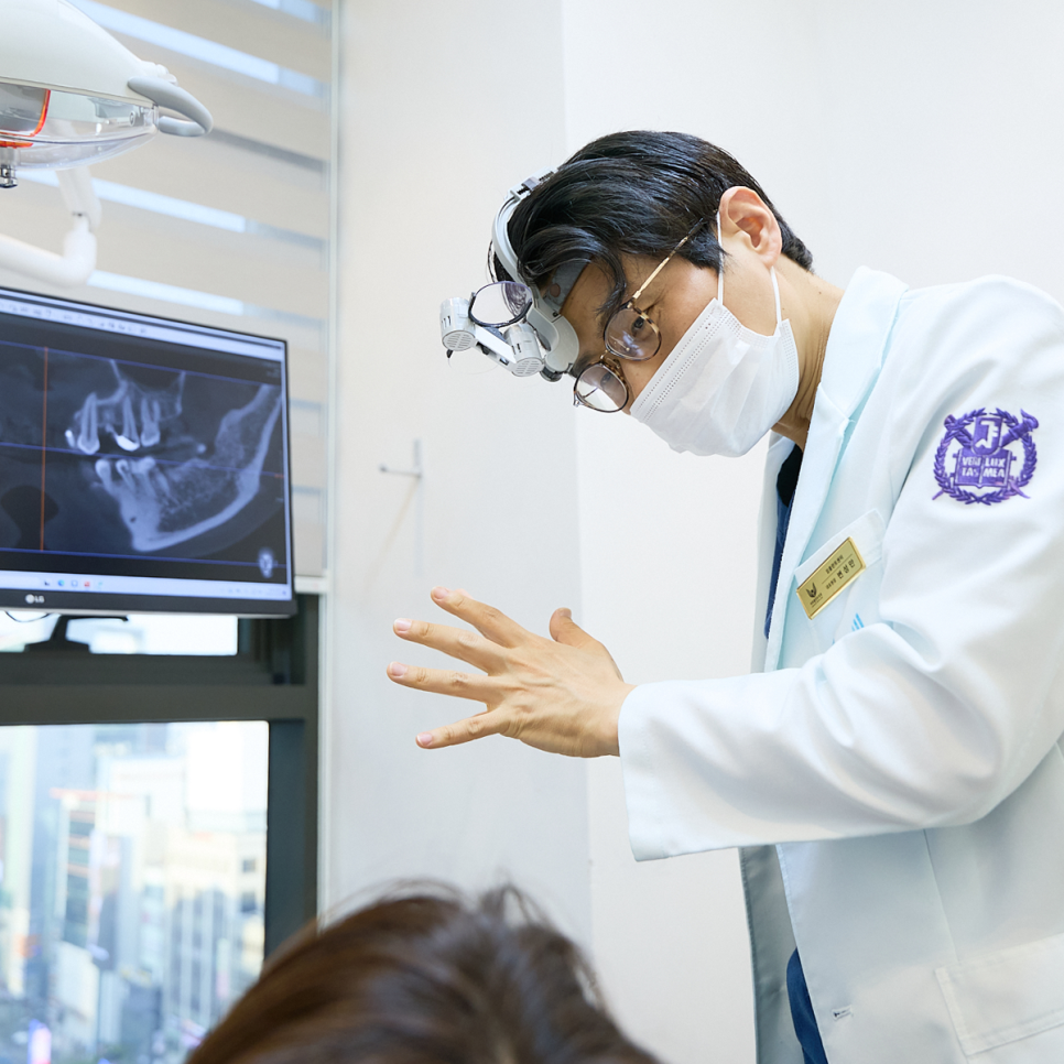 앞니 임플란트 고민 중이라면? 하루플란트와 함께 체크해야 할 사항, 세 가지 알아보기 관련 이미지 8