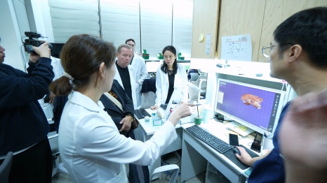 미국 치과의사 방문, 하루플란트치과 임플란트 세미나와 라이브서저리 관련 이미지 9