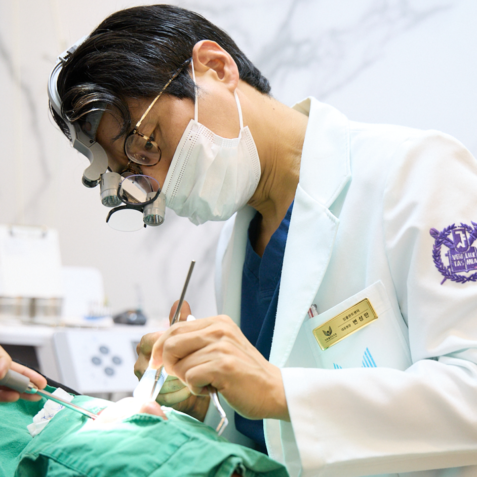 정말 일어나면 치료가 끝나있다? 잠든 사이 끝나는 하루플란트 수면 임플란트 과정 공개 관련 이미지 10