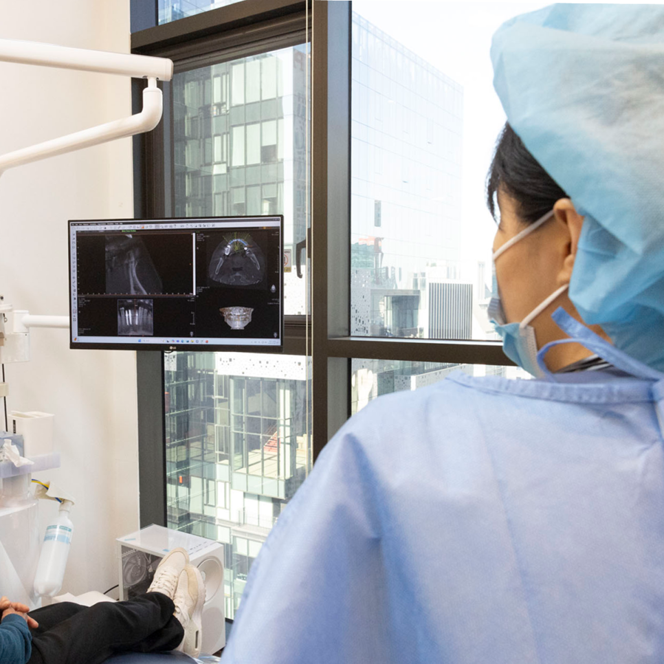 전체 임플란트가 부담된다면 이건 어떠세요? 하루플란트의 실속있는 올온엑스 임플란트 솔루션! 관련 이미지 8