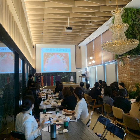 강남역 하루플란트치과 :: 변성만 원장님의 무절개 임플란트 원내 세미나 관련 이미지 5