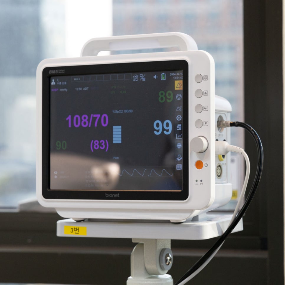 잠자는 사이, 임플란트 식립 끝? 수면 임플란트 마취, 안전한 방법일까요? 관련 이미지 6