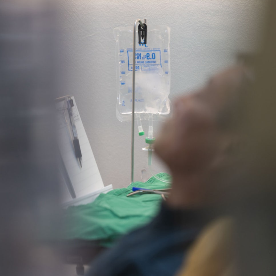 하루플란트 수면 임플란트, 나이 많아서 걱정된다면? 오히려 고령에게 더 적합하답니다! 관련 이미지 1