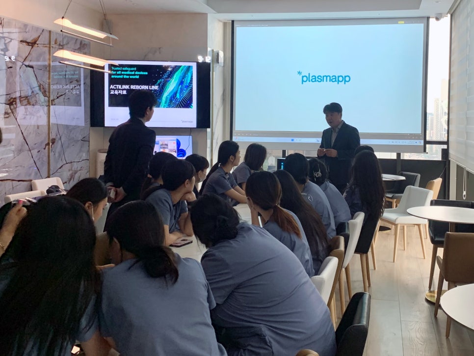 하루플란트치과, 세계 최초 임플란트 표면처리 기술 개발한 플라즈맵과 업무 협약 체결 관련 이미지 5