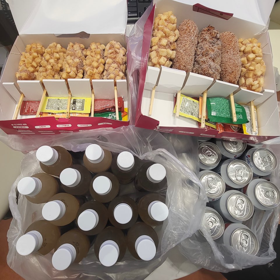 [하루플란트치과일상] 환자분이 주신 간식 선물 💝 관련 이미지 3