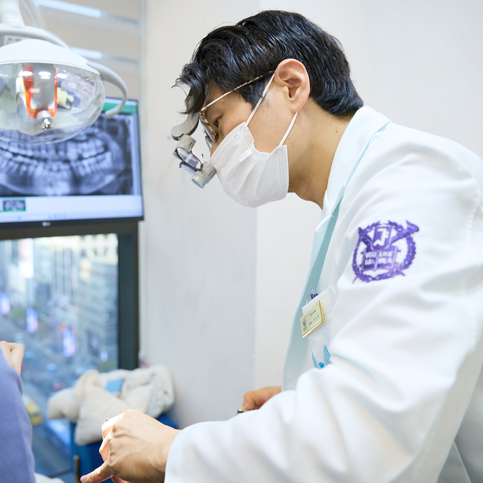 전체 임플란트가 부담된다면 이건 어떠세요? 하루플란트의 실속있는 올온엑스 임플란트 솔루션! 관련 이미지 3