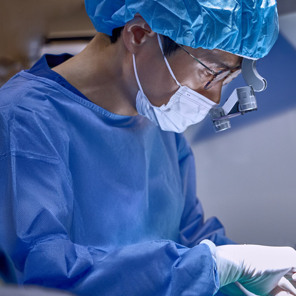 뼈이식 없이 임플란트 하면 안 되나요? 임플란트 뼈이식에 대해 하루플란트가 답해드립니다! 관련 이미지 7