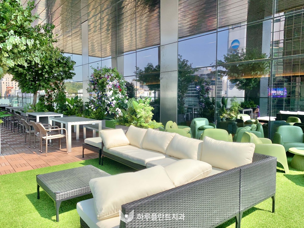 하루플란트치과 9월 진료일정 및 카페 테라스 오픈 소식 관련 이미지 7