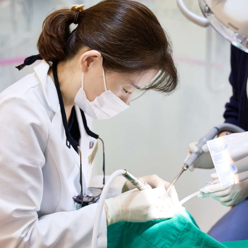 라미네이트, 수명이 걱정된다면? 하루플란트치과 하루네이트의 수명 체크 포인트 관련 이미지 6