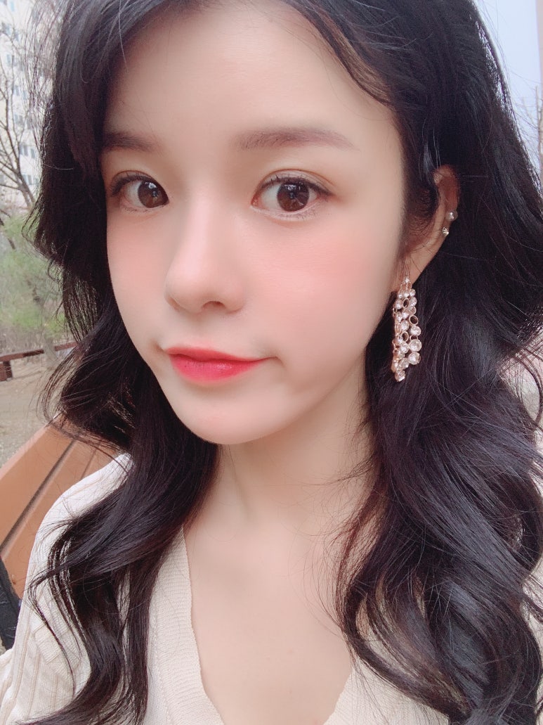 뒷트임밑트임후기 크고 또렷한 눈으로 관련 이미지 1