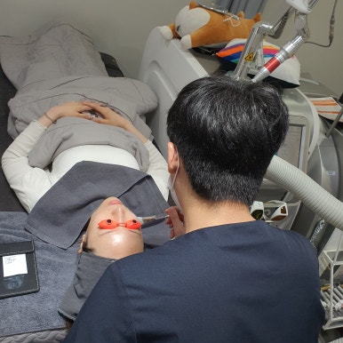 [닥터벨뷰 칼럼 54.] 엑셀브이 레이저를 이용한 안면홍조 치료와 효과 관련 이미지 6