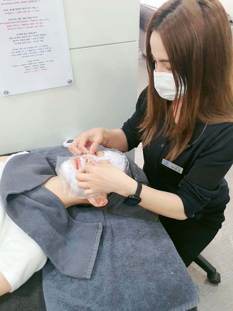 눈가 주변 비립종 원인, 어떻게 제거할까? 관련 이미지 7