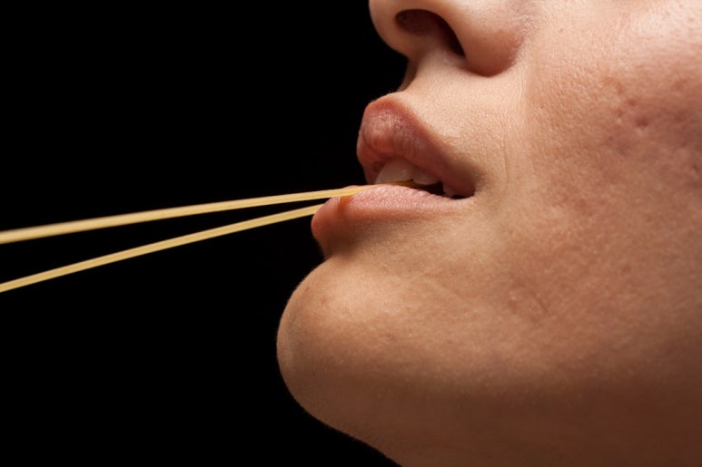 [닥터 벨뷰 칼럼 4.] 호두턱, 자갈턱 원인과 치료, 예방법 총정리 관련 이미지 5