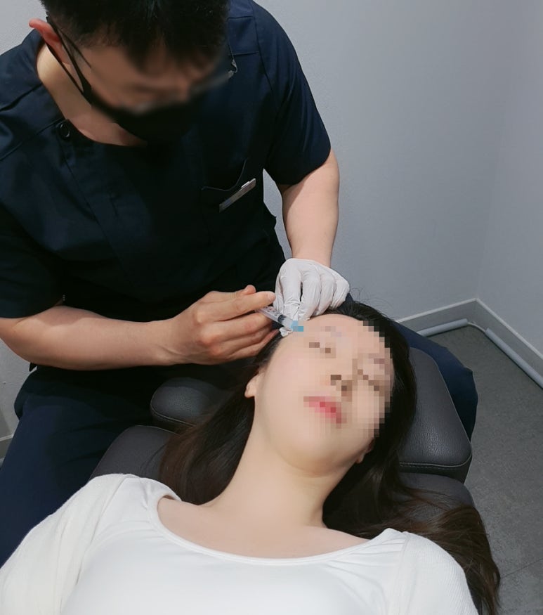 [닥터벨뷰 칼럼 58.] 확실하고 자연스럽게 피부 콜라겐을 채우는 방법 (4)쥬베룩 볼륨 관련 이미지 10