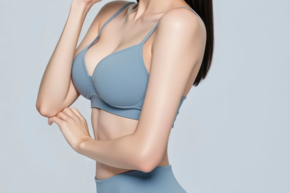 What Is Hybrid Breast Augmentation? Why Implants and Fat Grafting Are Used Together image 4