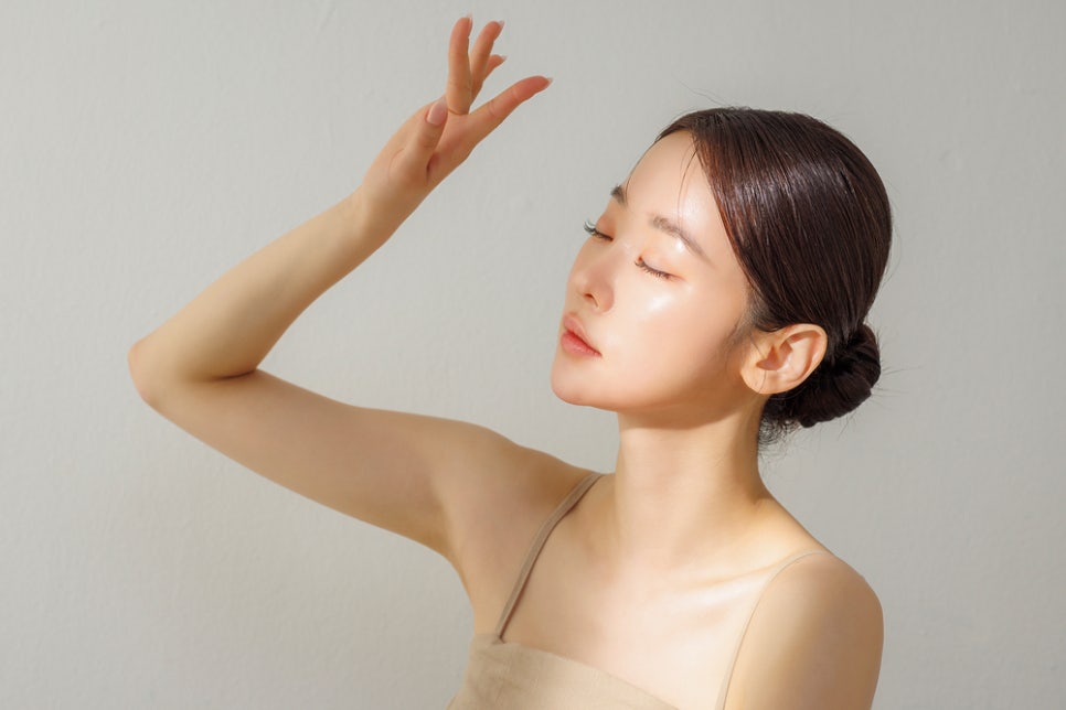 환절기 피부 탄력 저하가 얼굴 인상에 미치는 변화 관련 이미지 2