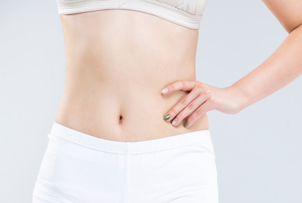 Can Plastic Surgery Create an Attractive, Vertically Elongated Belly Button? image 1