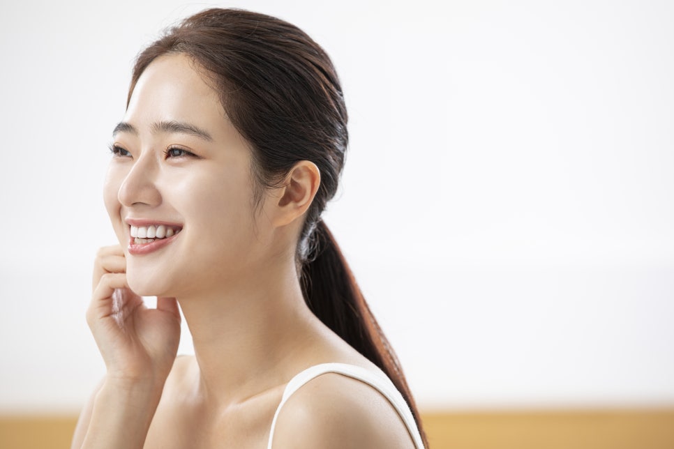 얼굴에 주름이 잘 생기는 사람들, 어떤 특징이? 관련 이미지 5