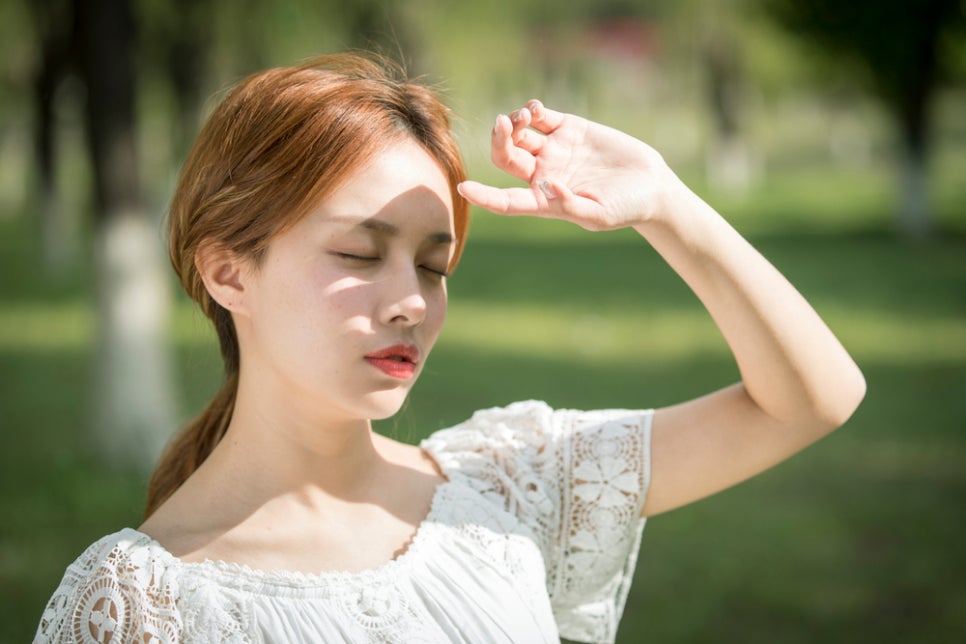 덥고 습한 날씨에 늘어난 모공, 바쿠메드 시술이 도움이 될까? 관련 이미지 1