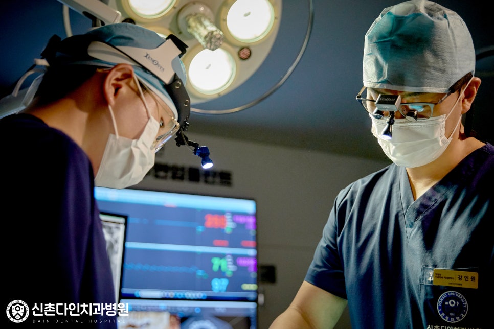 Yeouido Station Dental Clinic: Systematic Implant Care image 8