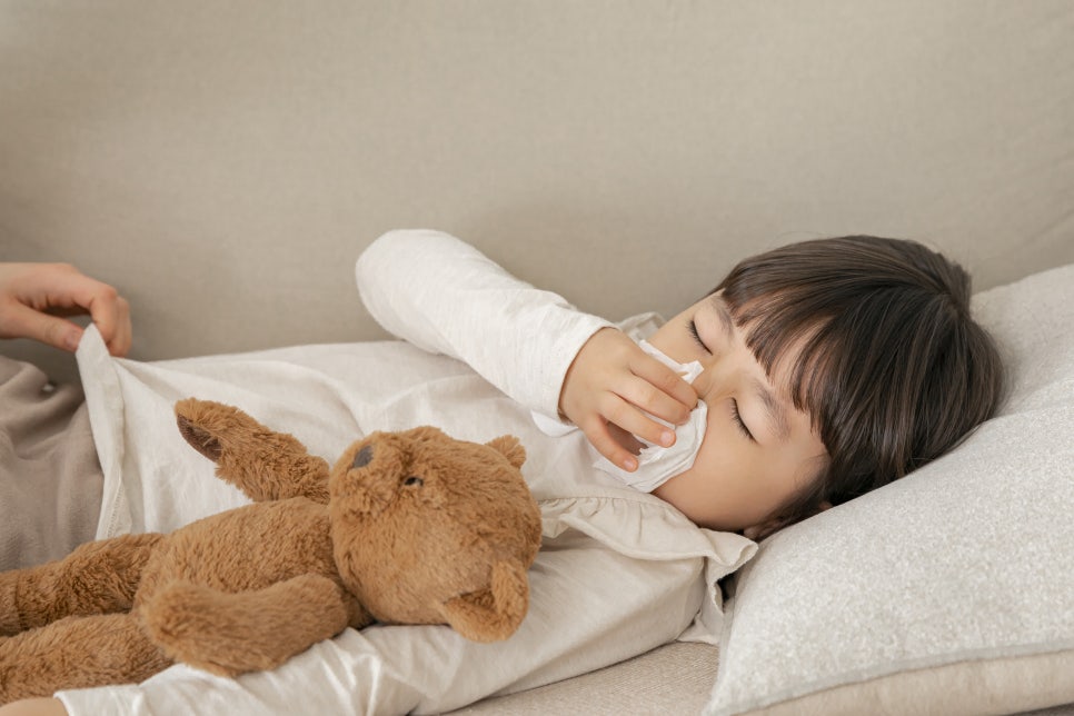 Early Symptoms of Hand, Foot, and Mouth Disease: Causes, Contagion, Treatment, and Prevention for Infants and Adults image 3