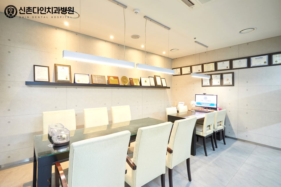 홍대치과 수복치료 믿을 수 있는 임플란트 치료 관련 이미지 8