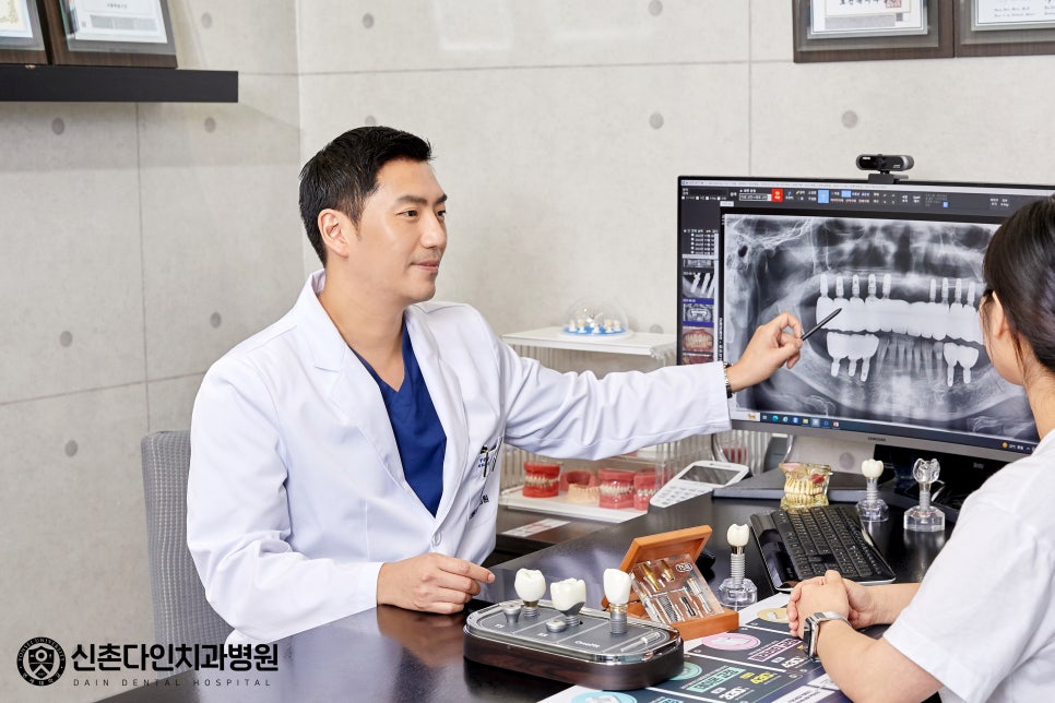 Yeouido Dental Clinic Implant Structure Similar to Natural Teeth image 9