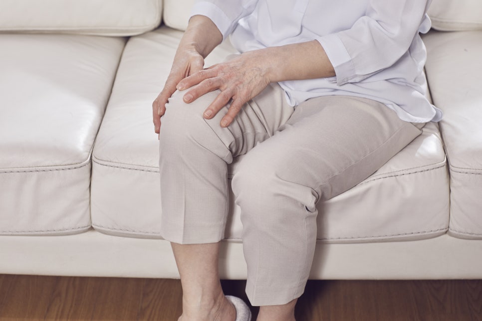 What Is the Proper Treatment When Knee Effusion Symptoms Appear? image 3