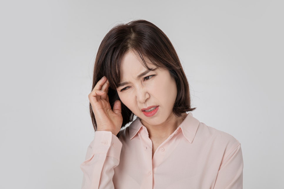 Causes, Symptoms, and Ways to Prevent Cluster Headaches image 3