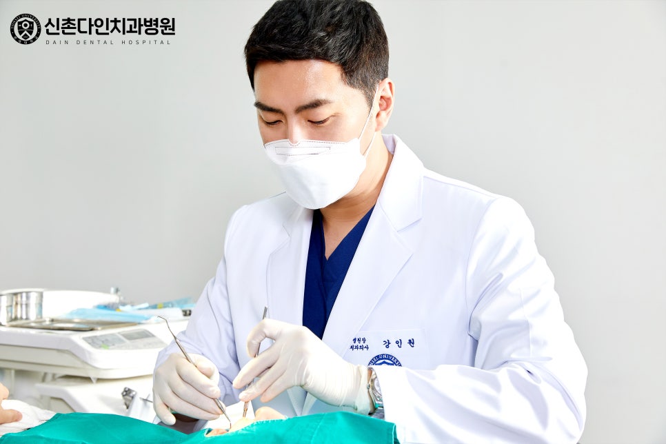 남성역치과 수면임플란트 섬세한 치료과정으로 관련 이미지 9