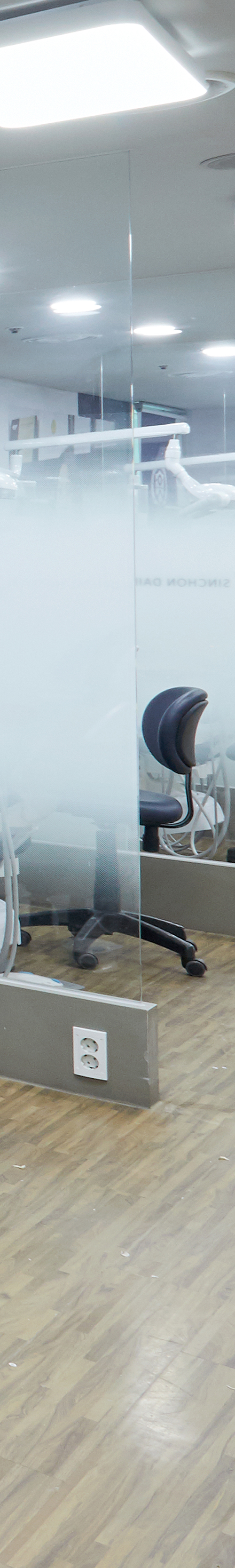 Yeouido Station Dental Clinic: Systematic Implant Care image 45
