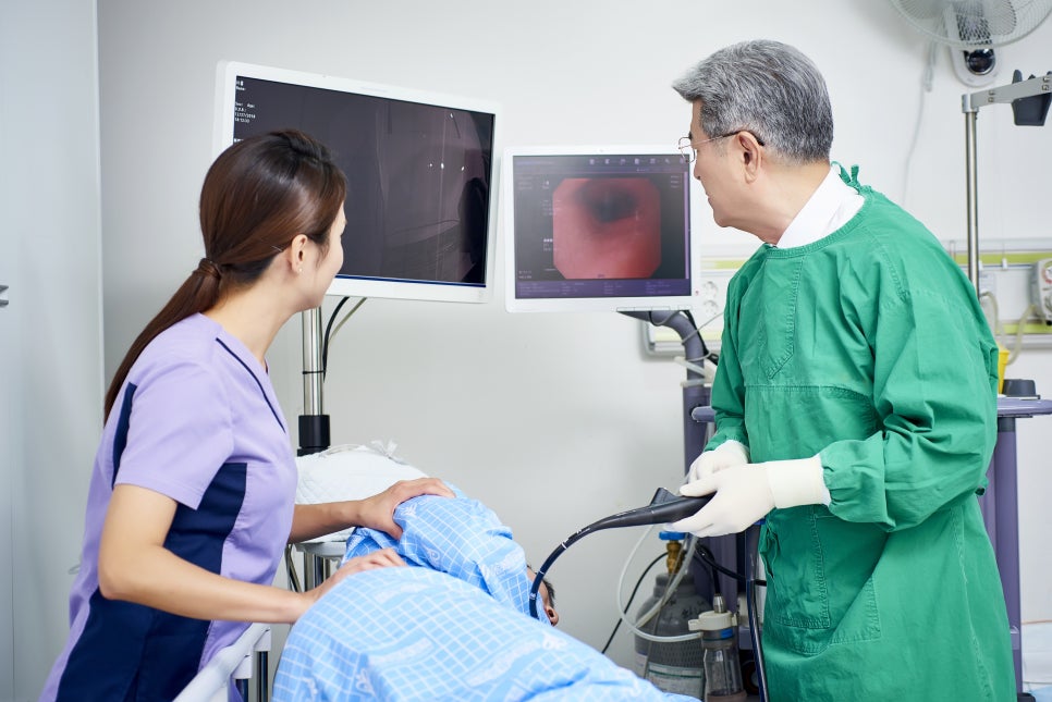 Fasting Time for Upper Endoscopy: Water, Food, and Precautions for Sedated Exams image 5