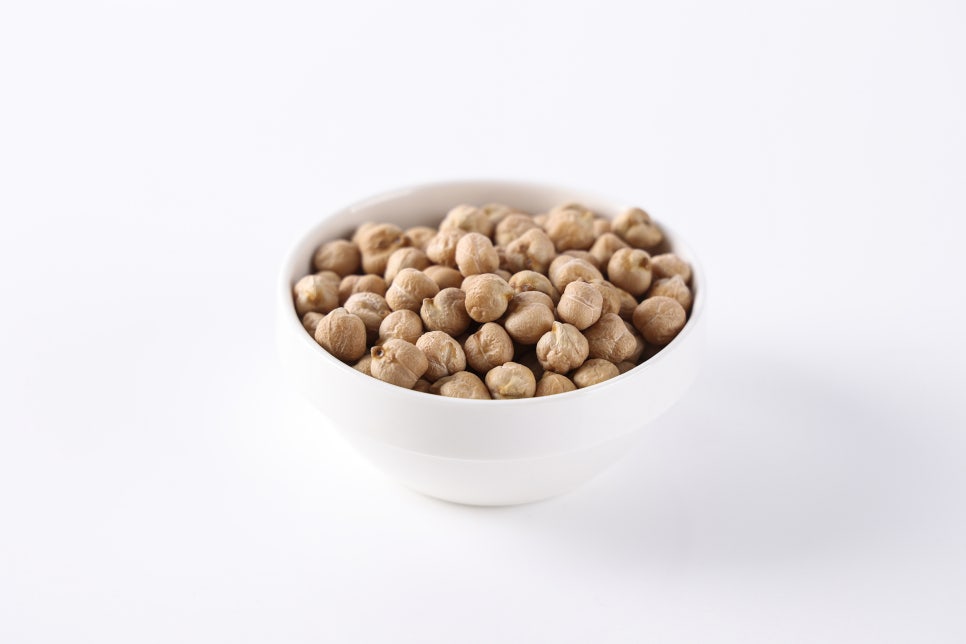 Chickpea Benefits, Calories, Side Effects, and How to Eat Them image 4