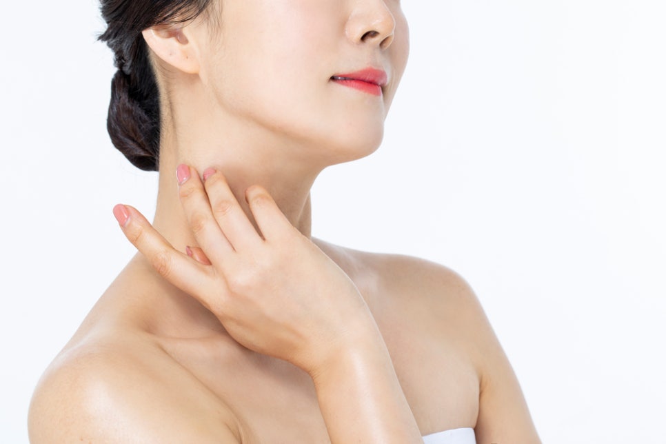 What Could Be the Causes of Blood-Streaked Phlegm in the Throat? image 2