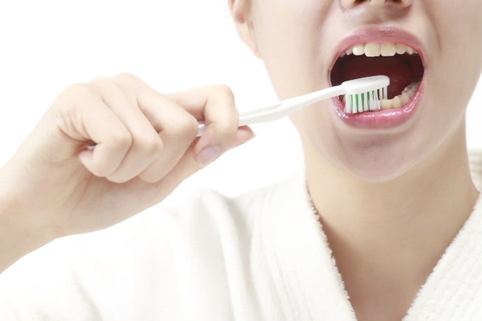 Causes of Tonsil Stones and Easy Treatment Methods for Removal image 4