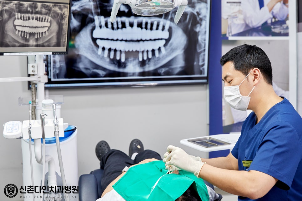 Sinchon Station Dental Clinic Implant Period, Depending on Individual Oral Condition image 5